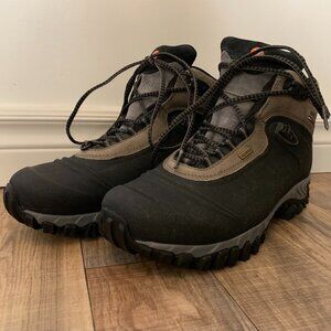 Excellent condition men's winter Merrell boots, size 10